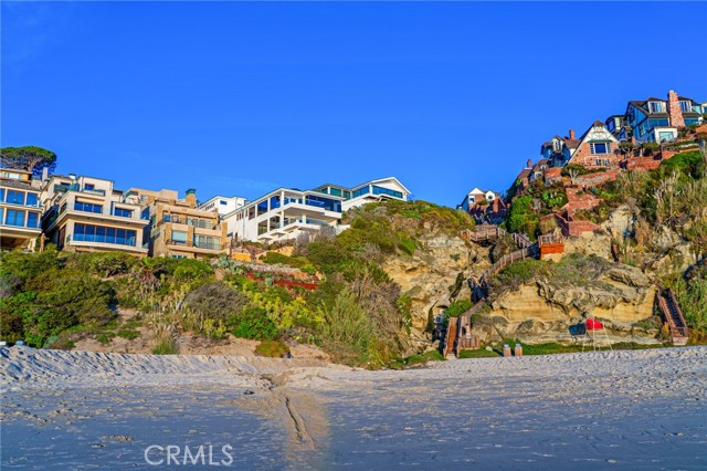 Detail Gallery Image 68 of 73 For 21 Bay, Laguna Beach,  CA 92651 - 6 Beds | 6/1 Baths