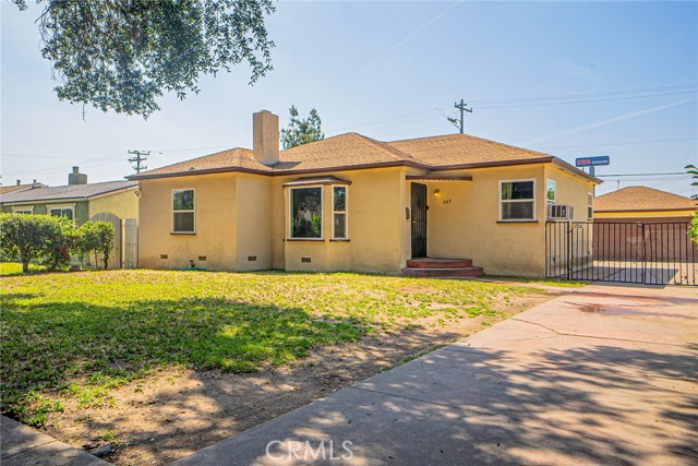 987 W 23rd Street, San Bernardino CA: https://media.crmls.org/medias/ff756132-2221-46d7-9220-e86e94a12747.jpg