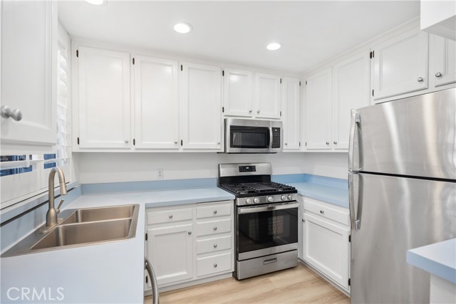 339 Cypress Drive, Laguna Beach CA: https://media.crmls.org/medias/ff769ca2-2e0a-4e78-b7fe-1a7386a35126.jpg