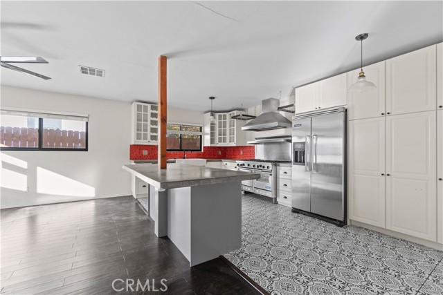 4536 Maycrest Street, Los Angeles CA: https://media.crmls.org/medias/ff76cace-3f37-43dd-8485-313ff89df2eb.jpg