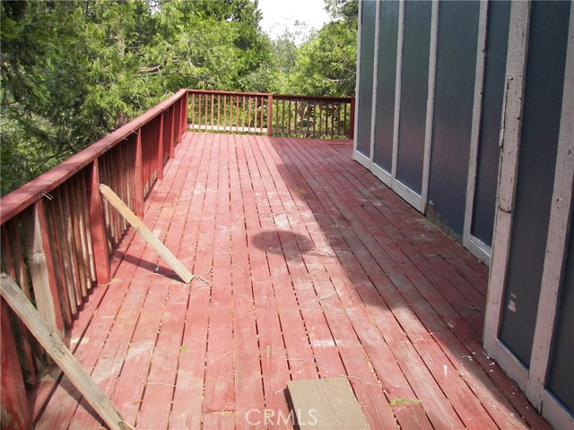 23730 Lakeview, Crestline, CA 92325