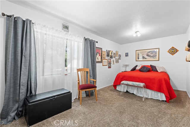 1876 Sparrow Road, Wrightwood CA: https://media.crmls.org/medias/ff796808-cb25-4bd0-8491-e64191386635.jpg