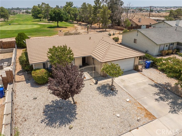 13745 Bel Air Drive, Victorville CA: https://media.crmls.org/medias/ff79ad16-6c12-484e-876e-b66e4d25141c.jpg
