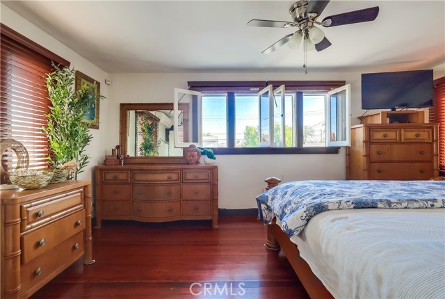 Detail Gallery Image 37 of 74 For 2815 E 5th St, Long Beach,  CA 90814 - 3 Beds | 2 Baths