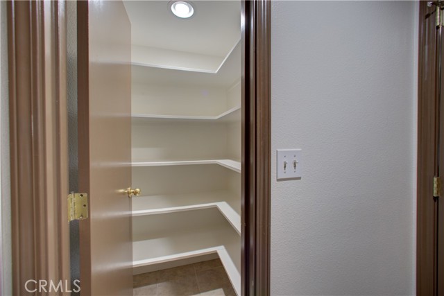 1831 Berkeley Way, Santa Maria CA: https://media.crmls.org/medias/ff7c73af-2900-4251-be9b-16325836ff3e.jpg
