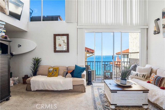 555 Esplanade, Redondo Beach, California 90277, 3 Bedrooms Bedrooms, ,3 BathroomsBathrooms,Residential,Sold,Esplanade,SB22021608