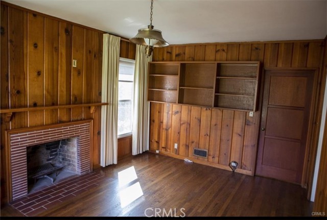 Detail Gallery Image 6 of 8 For 2325 Las Lunas St, Pasadena,  CA 91107 - 3 Beds | 2 Baths