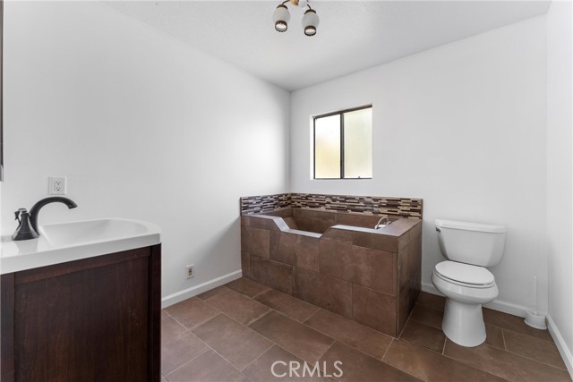 29405 123rd E Street, Pearblossom CA: https://media.crmls.org/medias/ff7dc23a-9a93-4941-8ba7-4bd5bf6fe039.jpg
