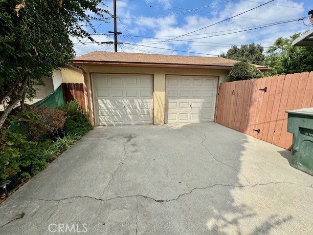 Image 4 of 21 For 7457 Mount Vernon Street