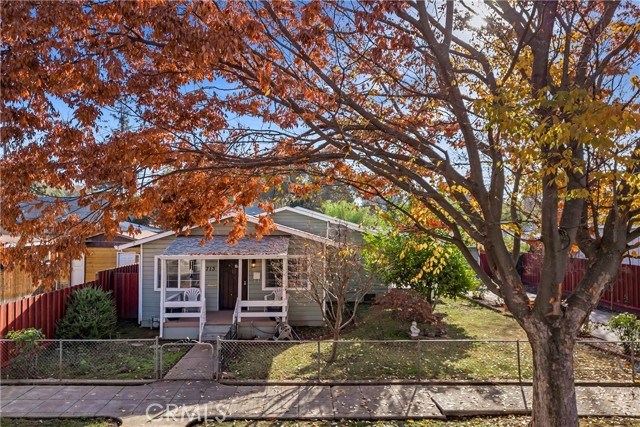 Detail Gallery Image 1 of 50 For 713 W W 10th St, Chico,  CA 95928 - 3 Beds | 2 Baths