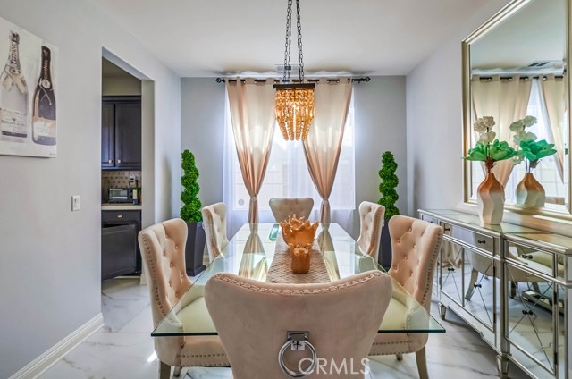 Detail Gallery Image 14 of 38 For 6850 Lucite Dr, Corona,  CA 92880 - 5 Beds | 3/1 Baths