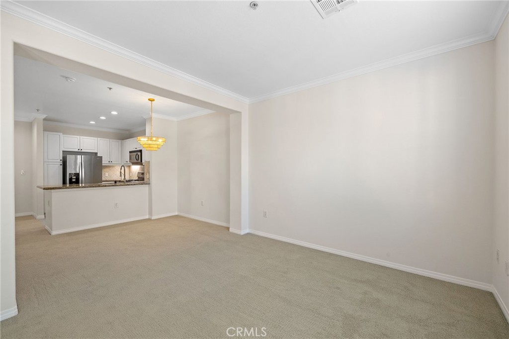 Ff7f22a0 0e10 462d B613 7c7e68303f19