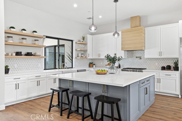 Detail Gallery Image 9 of 50 For 11221 Davenport Rd, Rossmoor,  CA 90720 - 5 Beds | 6 Baths