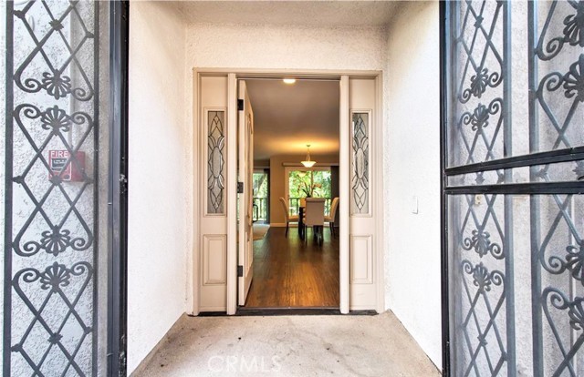 2405 Via Mariposa W, Laguna Woods CA: https://media.crmls.org/medias/ff8040af-b67a-461a-bf0c-f73a74f3ee60.jpg