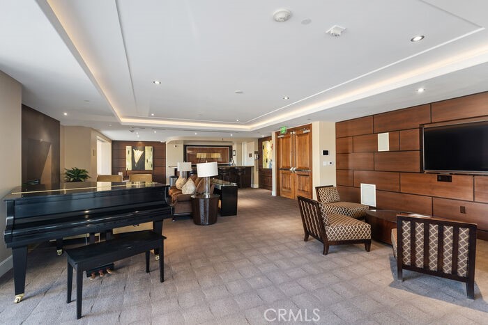 Ff806da5 17cb 46c6 B3cf Dbda80919724