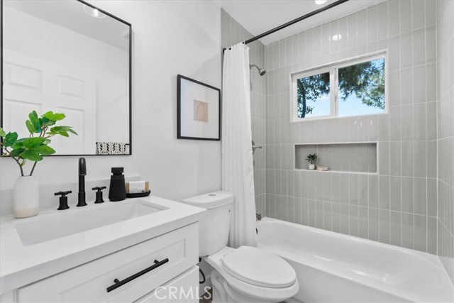 8316 Reseda Avenue, Fontana CA: https://media.crmls.org/medias/ff80cb32-4859-421f-a929-bd04c3c5066e.jpg