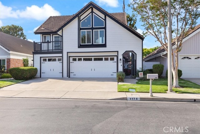 1174 Kingston Street, Costa Mesa CA: https://media.crmls.org/medias/ff81012c-3815-4bee-9785-9046c5dfa35c.jpg