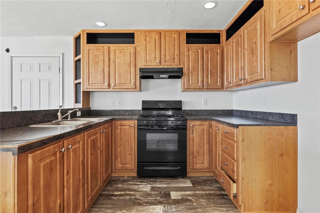 https://media.crmls.org/medias/ff811848-f070-4caa-ac2b-bd70a850ce55.jpg?preset=X-Large