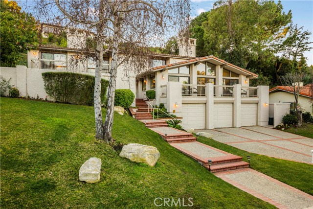 1325 Via Cataluna, Palos Verdes Estates, California 90274, 4 Bedrooms Bedrooms, ,3 BathroomsBathrooms,Residential,Sold,Via Cataluna,SB17018923