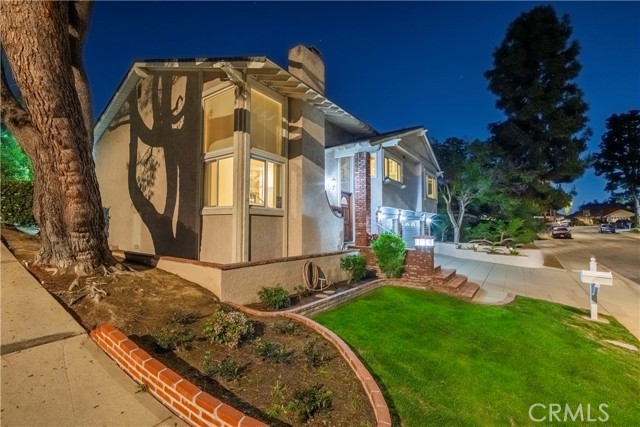 2239 Maystone Place, Rowland Heights CA: https://media.crmls.org/medias/ff8256fb-7391-43f2-8bca-f7a9e122ea0d.jpg