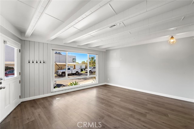 Detail Gallery Image 5 of 13 For 3212 2nd Ave, Corona Del Mar,  CA 92625 - 2 Beds | 2 Baths