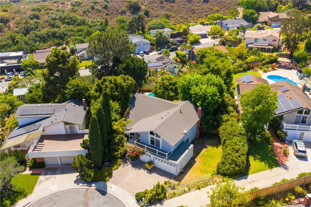 MLS #OC25155618 img 36