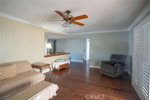 Detail Gallery Image 14 of 25 For 5302 Glenroy Dr, Huntington Beach,  CA 92649 - 5 Beds | 2 Baths