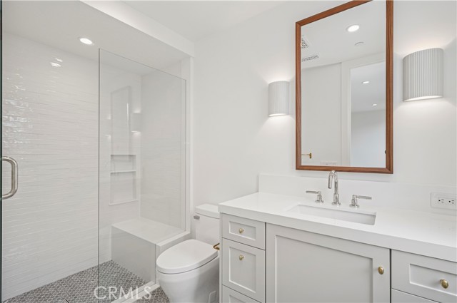 2820 Bayview Drive, Corona del Mar CA: https://media.crmls.org/medias/ff83bc33-22d7-4708-9ab2-517c3619389e.jpg