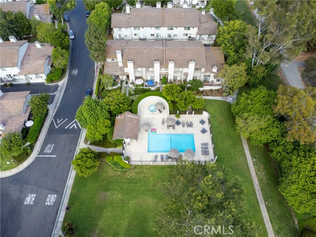 1 Moon Dust, Irvine CA: https://media.crmls.org/medias/ff849d43-61b9-4b65-a4d7-f4b3e35468e0.jpg