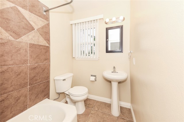 Detail Gallery Image 12 of 15 For 4765 Sunnyside, Riverside,  CA 92506 - 2 Beds | 1 Baths