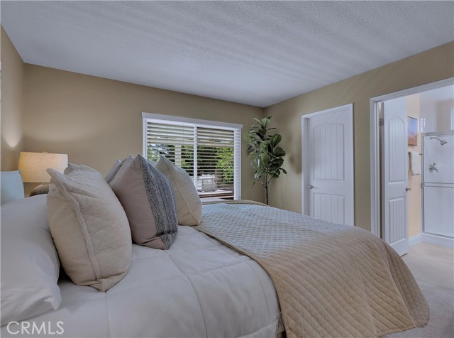 22182 Platino, Mission Viejo CA: https://media.crmls.org/medias/ff85c6c9-1e61-4f7d-a940-c5dfce8f35f5.jpg