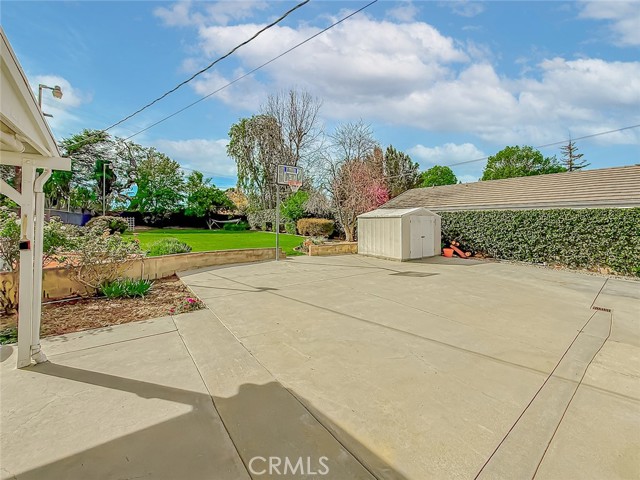 17512 Superior Street photo 53