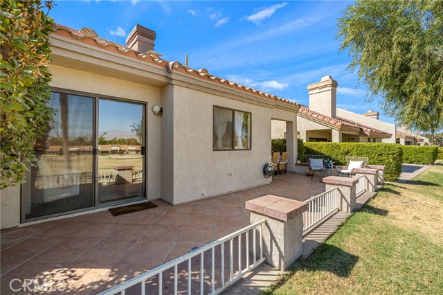 41961 Preston Trail, Palm Desert CA: https://media.crmls.org/medias/ff87ff9f-e7ce-43d9-ad98-fa2daab26f16.jpg