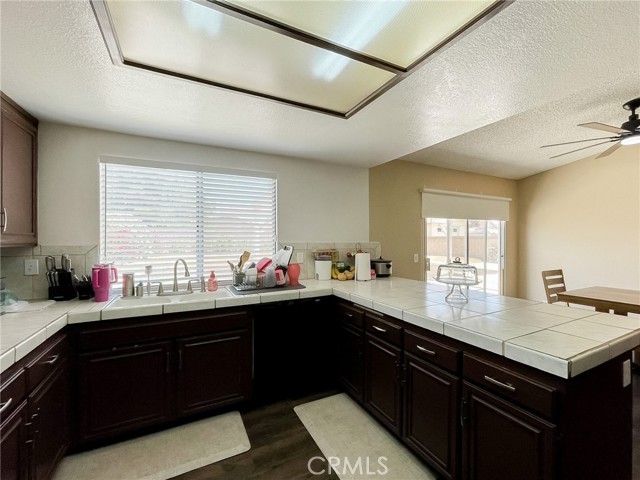 43930 11th E Street, Lancaster CA: https://media.crmls.org/medias/ff882733-bffb-4020-8605-99c77e18f3cb.jpg