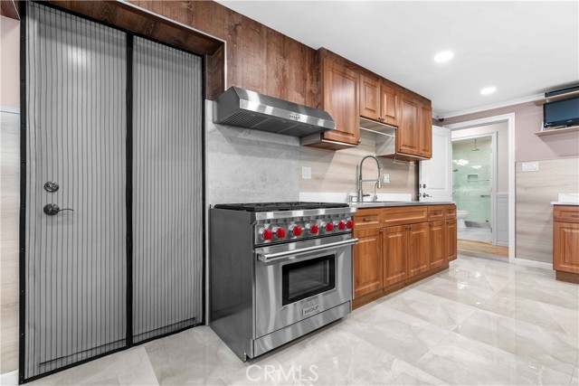 3348 Burritt Way, La Crescenta CA: https://media.crmls.org/medias/ff885ade-3404-4794-9173-d1a81cae3b93.jpg