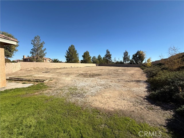 Detail Gallery Image 8 of 28 For 2560 Duomo, Palmdale,  CA 93550 - 4 Beds | 3 Baths