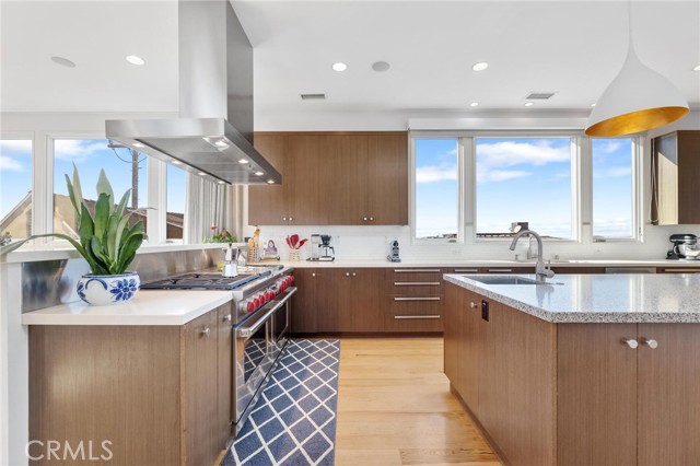 Detail Gallery Image 23 of 67 For 308 17th St, Manhattan Beach,  CA 90266 - 4 Beds | 3/1 Baths