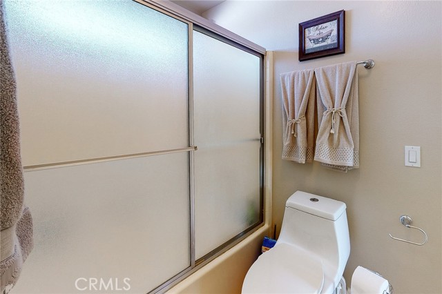 Bathroom 2 emily .JPG