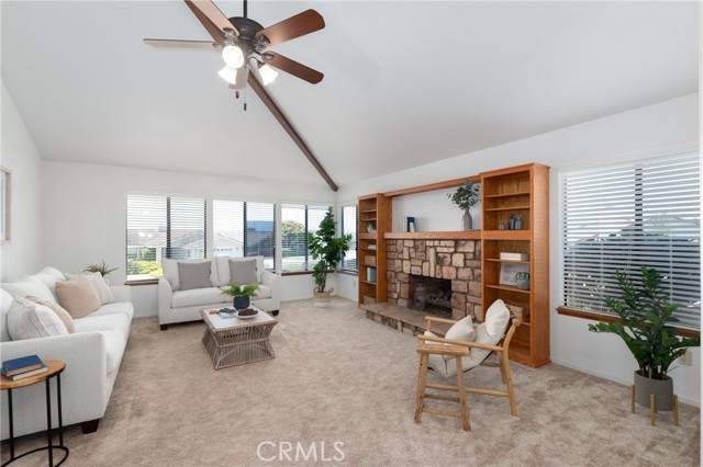 250 Coral Court, Pismo Beach CA: https://media.crmls.org/medias/ff8b6af7-4469-4e64-acf1-b5e106c09a7f.jpg