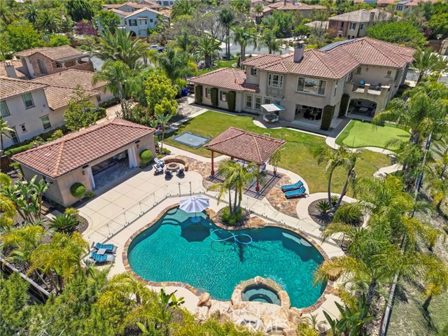 15020 Applewood Court, San Diego CA: https://media.crmls.org/medias/ff8bcaf0-811a-4180-81a6-225c7cb61e1c.jpg