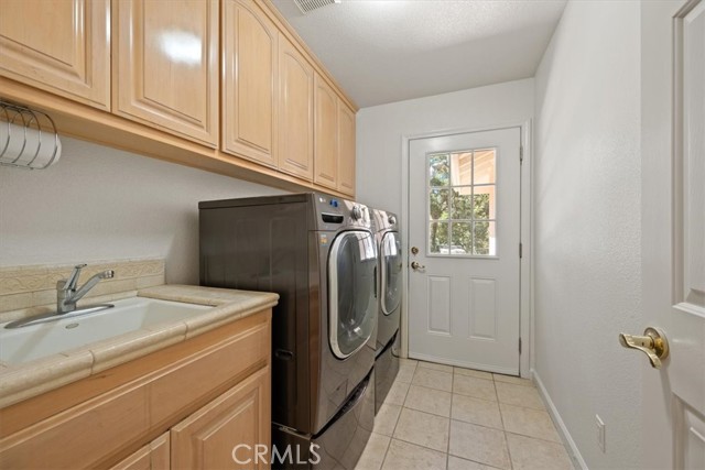 629 Shelter Ridge Place, Nipomo CA: https://media.crmls.org/medias/ff8be6e0-e7ee-4094-ad00-3fa4472eb4c8.jpg