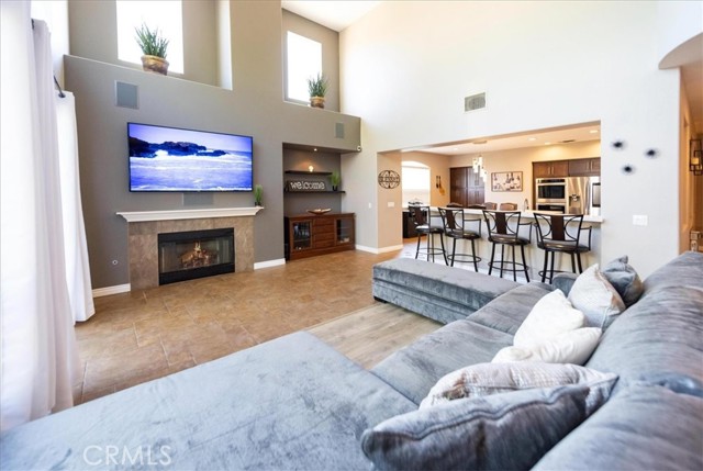 25933 Schafer Drive, Murrieta CA: https://media.crmls.org/medias/ff8d948e-5baf-41fa-b44c-f680fa3b1f83.jpg