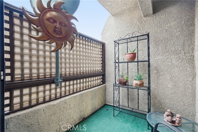 15 Goldstar Place, Pomona CA: https://media.crmls.org/medias/ff8e17f6-8e37-4d2a-88a6-7c280a10c6e3.jpg