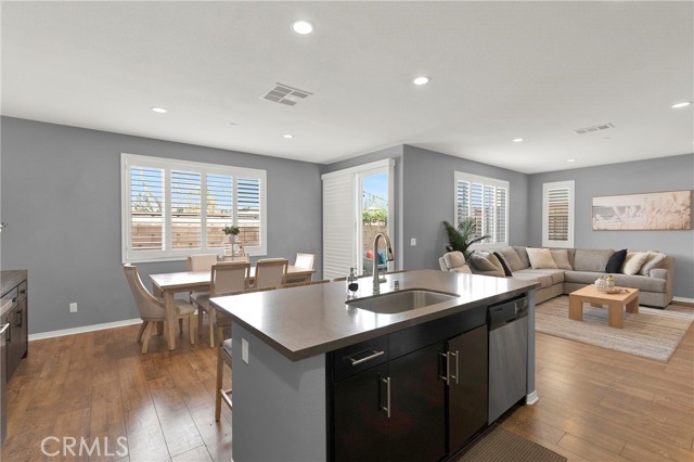 Detail Gallery Image 14 of 40 For 2313 Navigation, Placentia,  CA 92870 - 3 Beds | 2/1 Baths