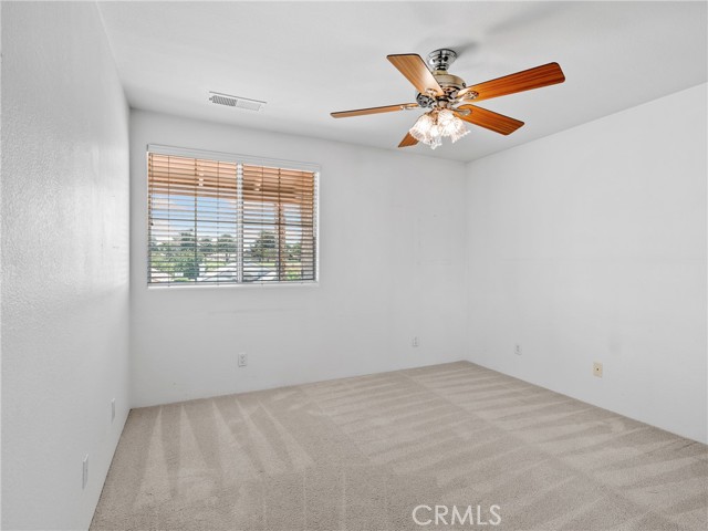 12665 Spring Valley, Victorville CA: https://media.crmls.org/medias/ff8e96d2-d32f-47e5-a2ac-dc6275c27ed9.jpg