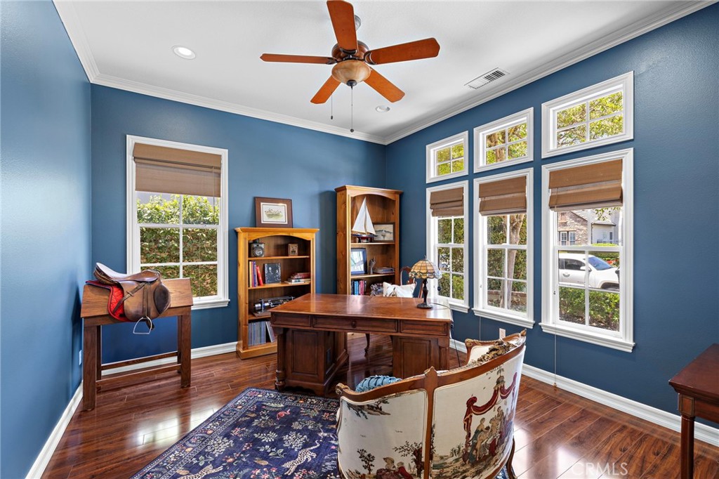 MLS #OC25222317 image #7