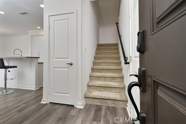 Detail Gallery Image 5 of 49 For 15163 W Rachel, –,  CA 91345 - 4 Beds | 3 Baths