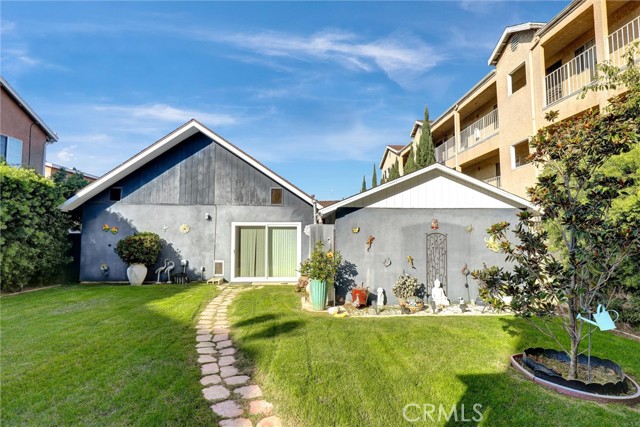 Detail Gallery Image 38 of 61 For 1626 E 6th, Long Beach,  CA 90802 - 3 Beds | 2 Baths