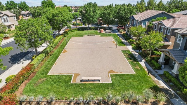 Detail Gallery Image 4 of 41 For 2658 Greenwood Ct, Palmdale,  CA 93550 - 4 Beds | 3 Baths
