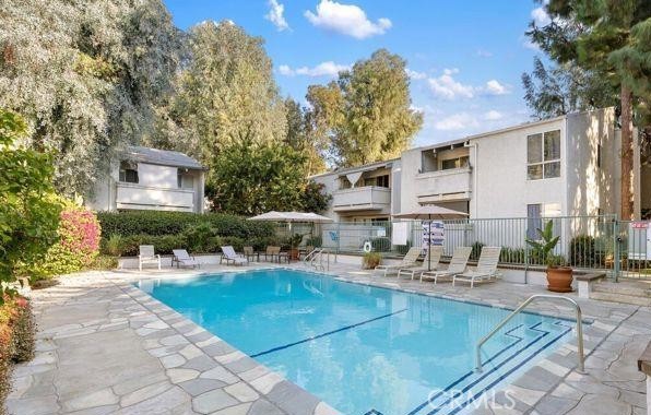 20134 Leadwell Street, Winnetka CA: https://media.crmls.org/medias/ff9055a4-78b0-43ae-aecb-f0f775f2e293.jpg
